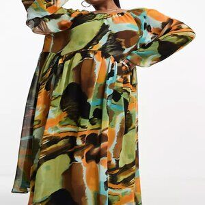 ASOS DESIGN Curve chiffon maxi smock dress with scallop waist in abstract print